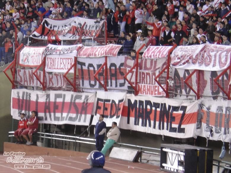 River Plate vs Junior (LIB 2005) 11